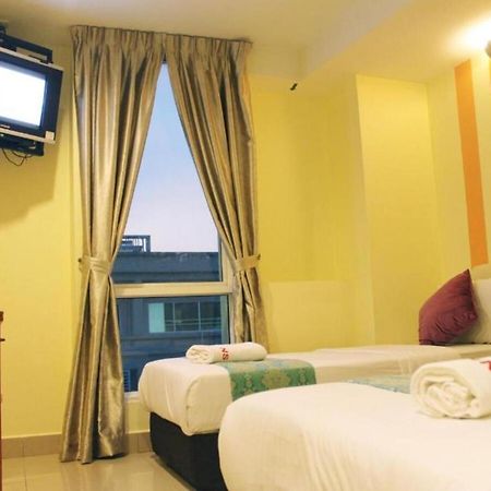 Sun Inns Kelana Jaya Петалинг-Джая Экстерьер фото